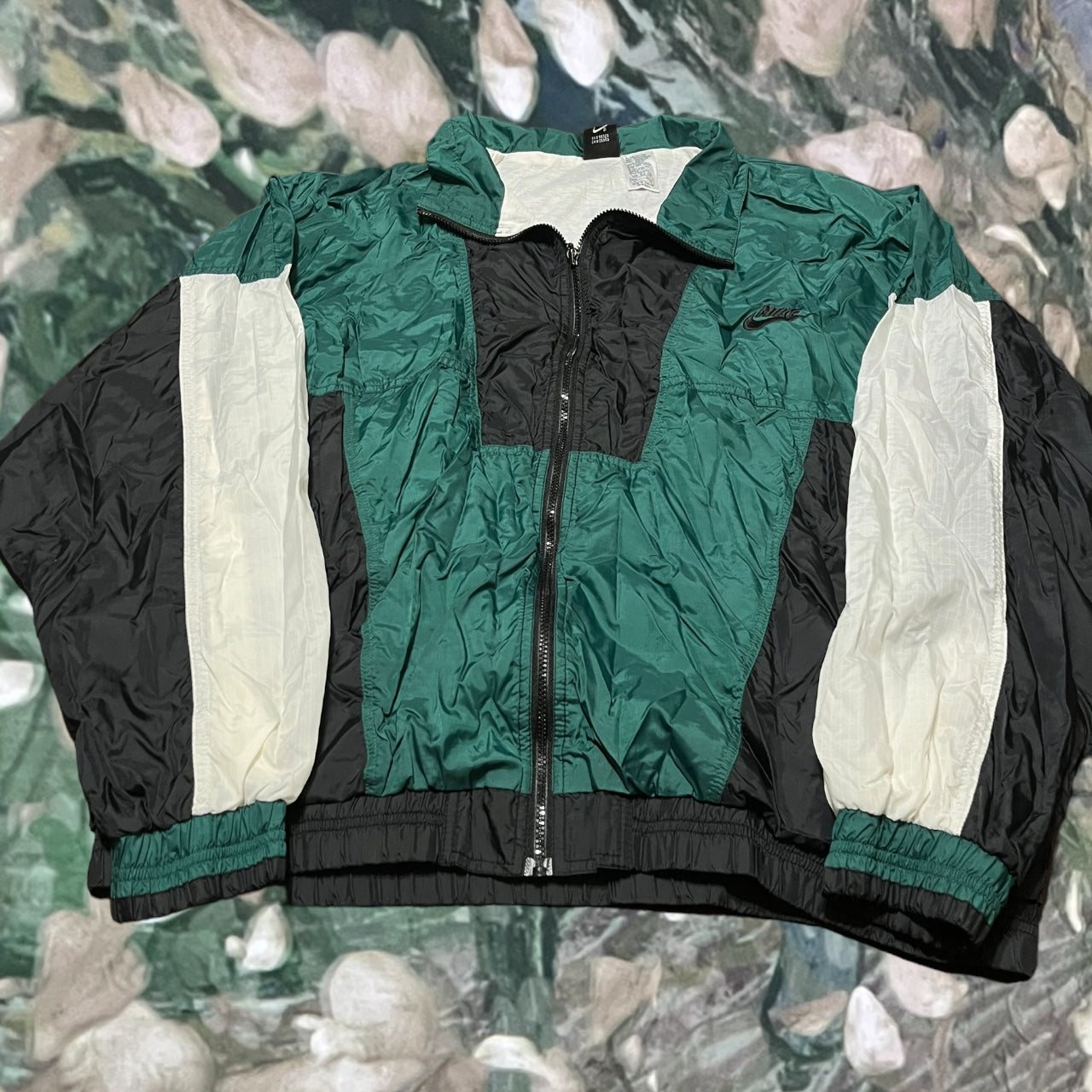 vinrage 90's nike windbreaker (xlarge)