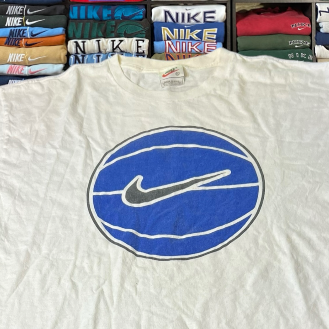 90s Nike basketball big logo shirt