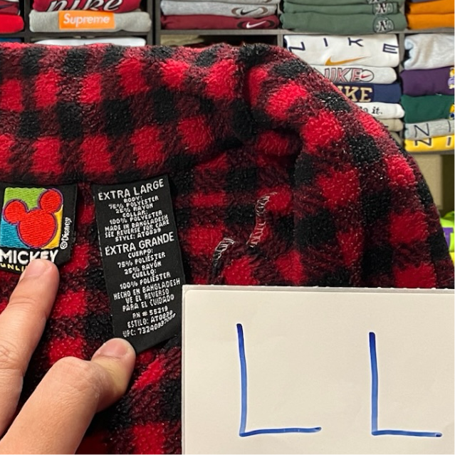 90s Mickey Mouse quarter zip sweater