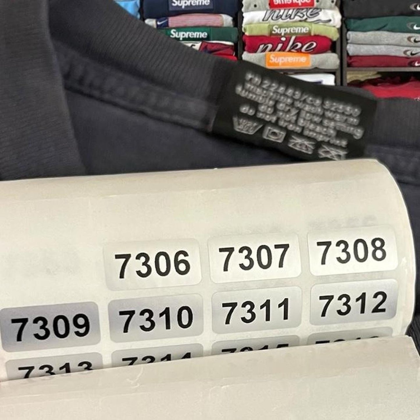 Vintage Y2K 2003 quiksilver Surf Sweater/Shirt