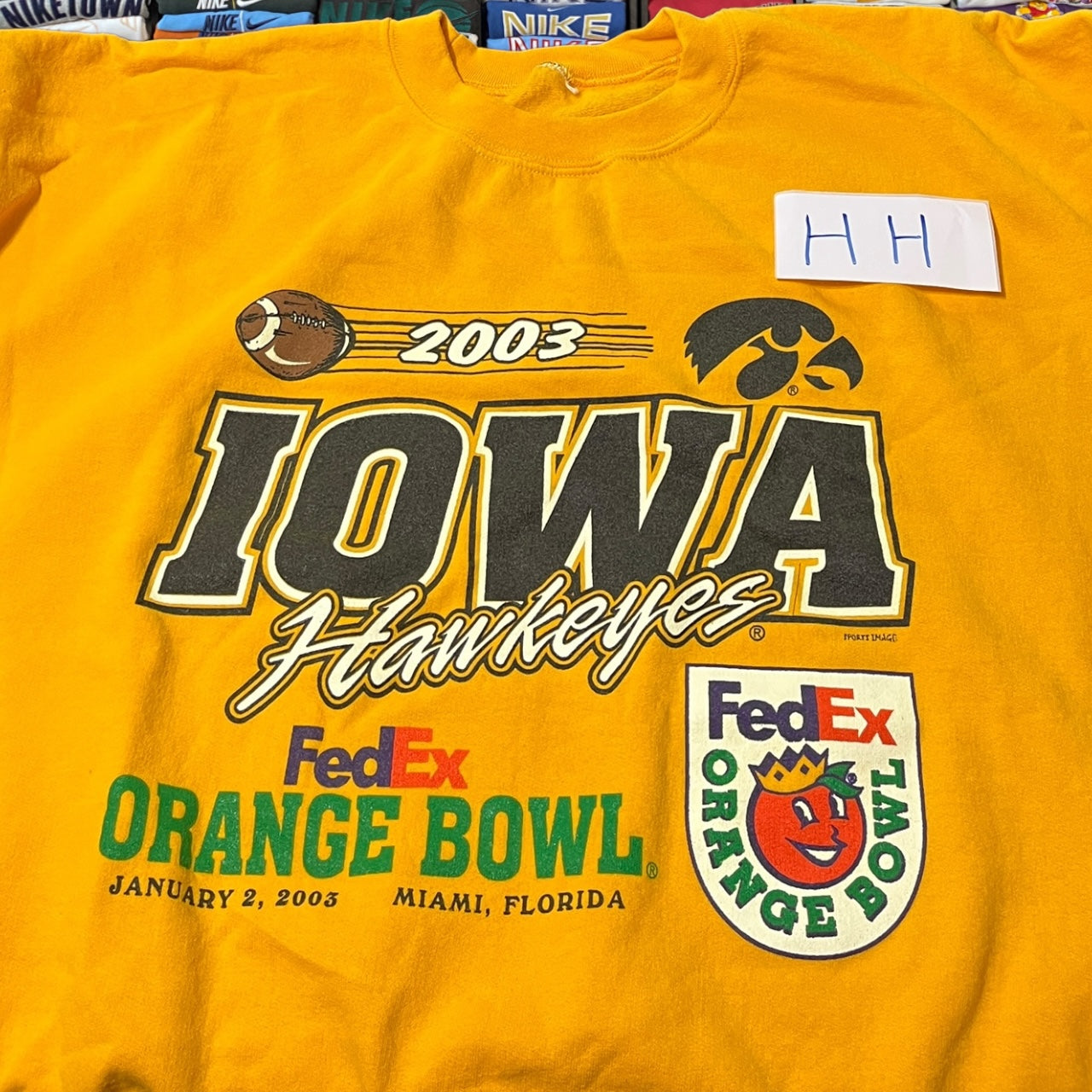 2003 Iowa university sweater ( xlarge )
