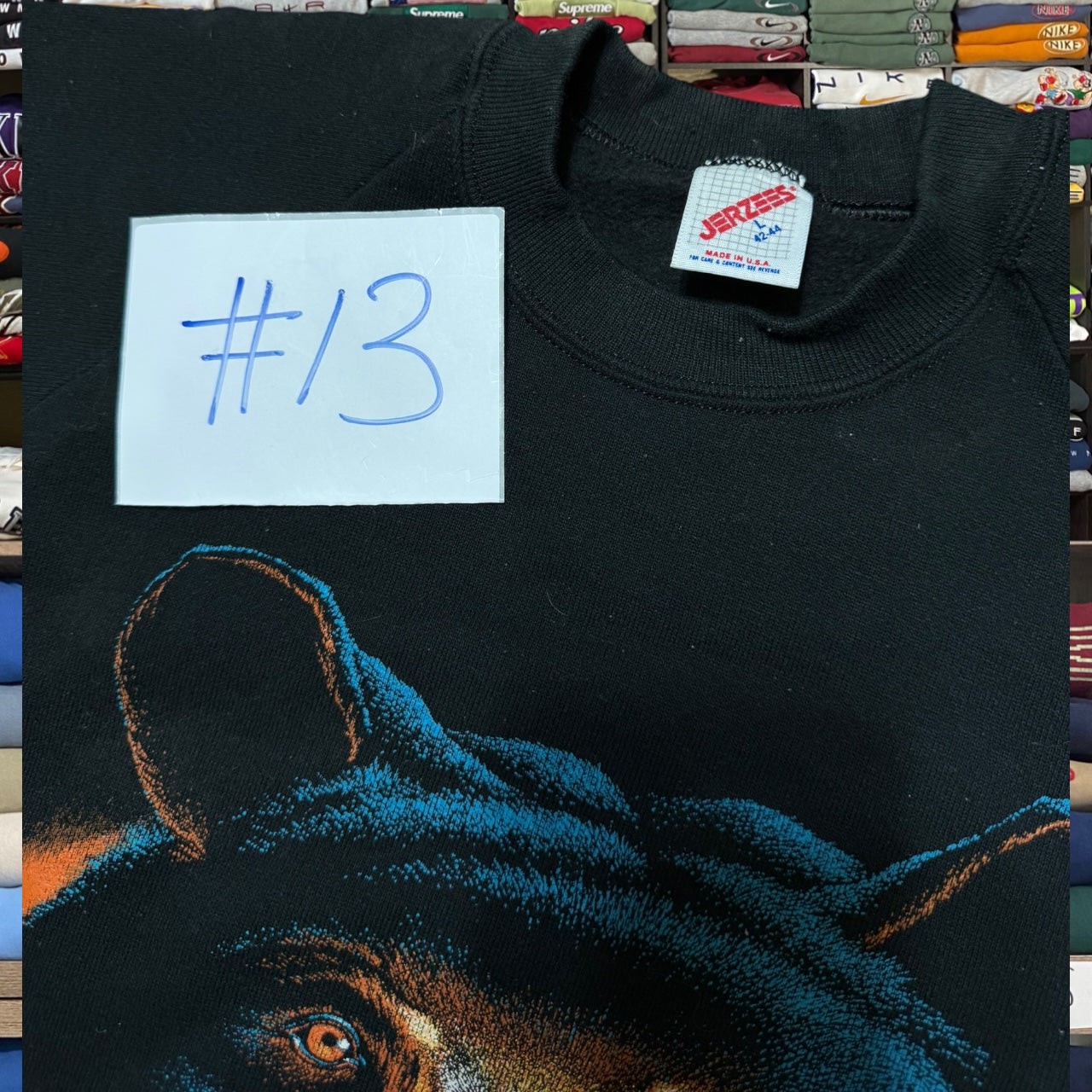 90s black bear sweatshirt (Large)