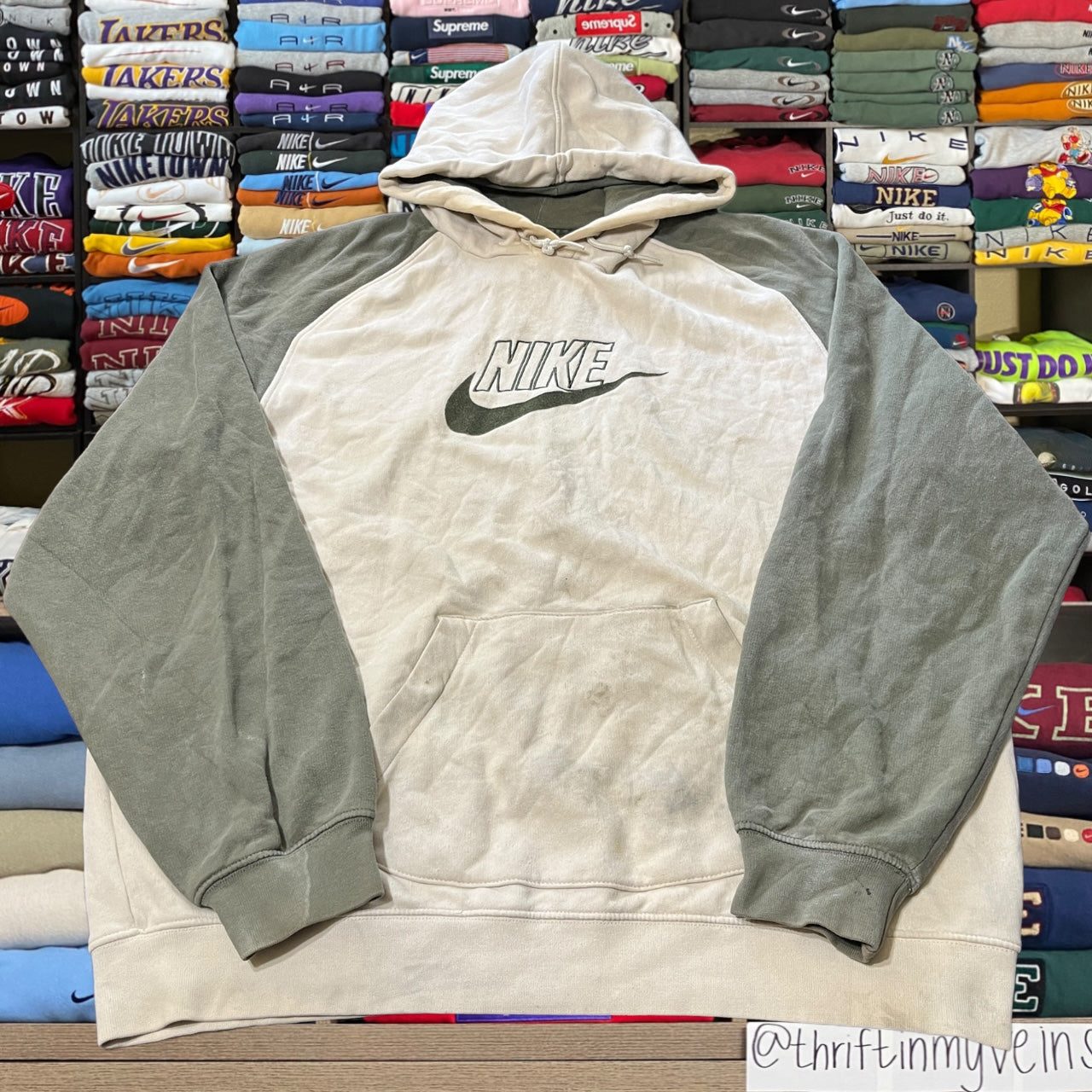 Y2K Nike crème sage hoodie
