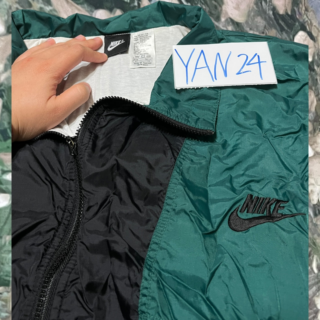 vinrage 90's nike windbreaker (xlarge)