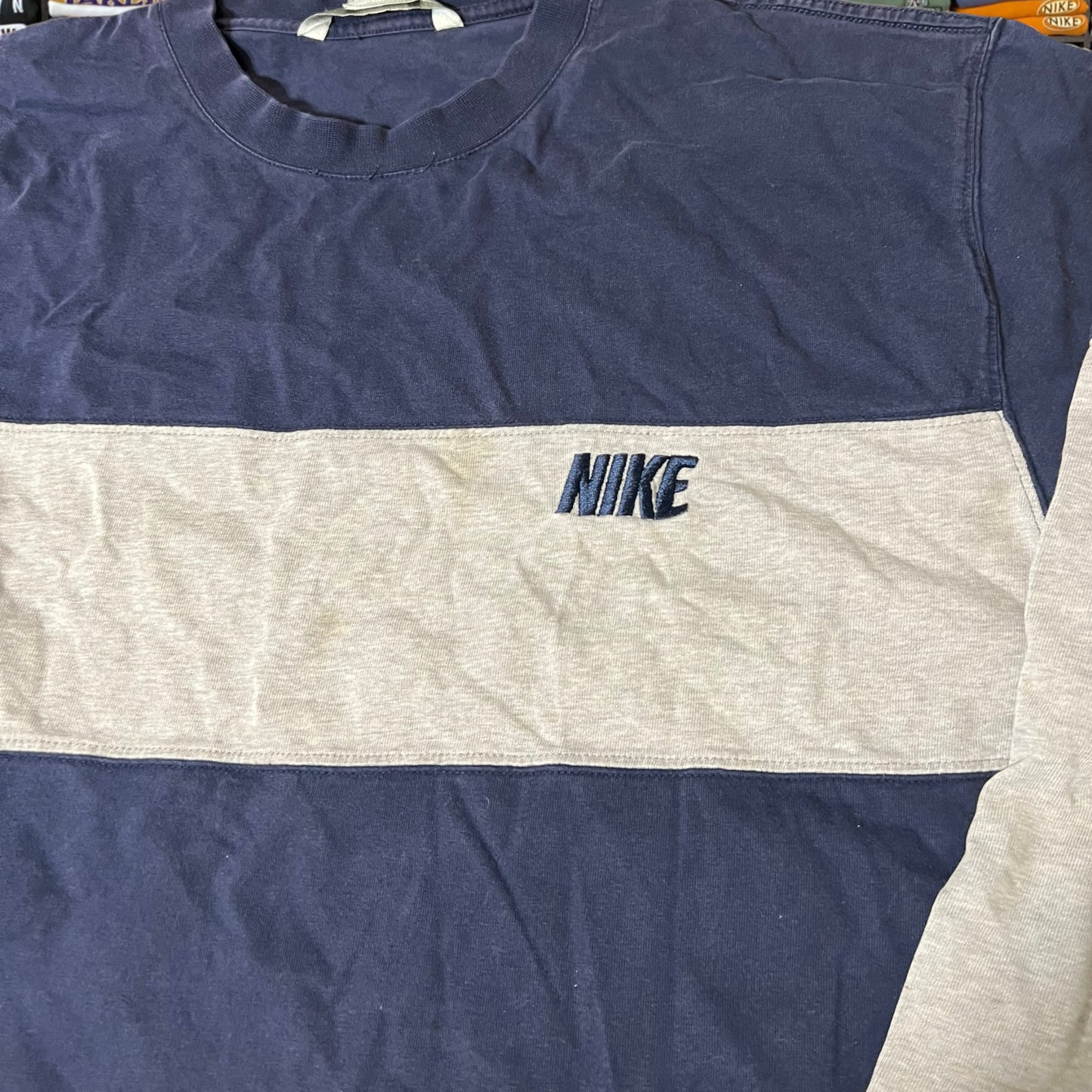 Y2K 2004 Nike sweater long sleeve