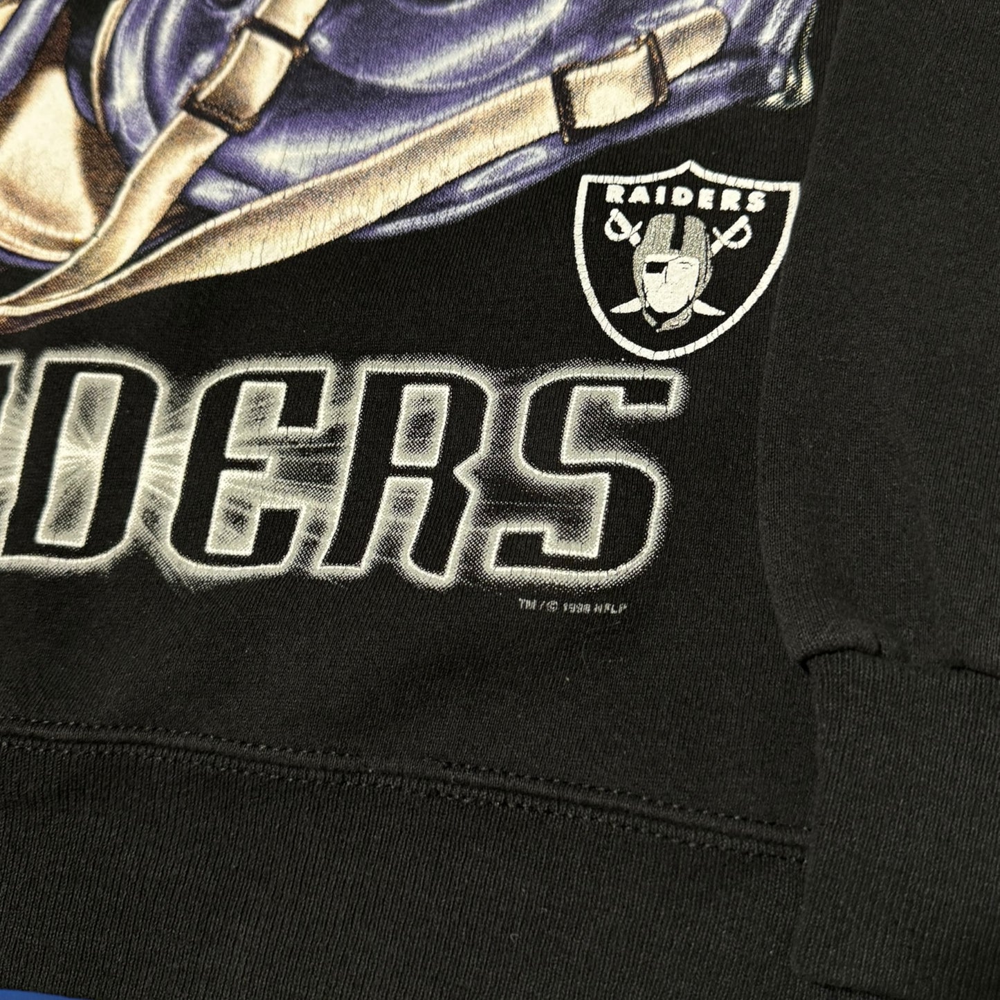90s oakland raiders nfl big helmet (large)
