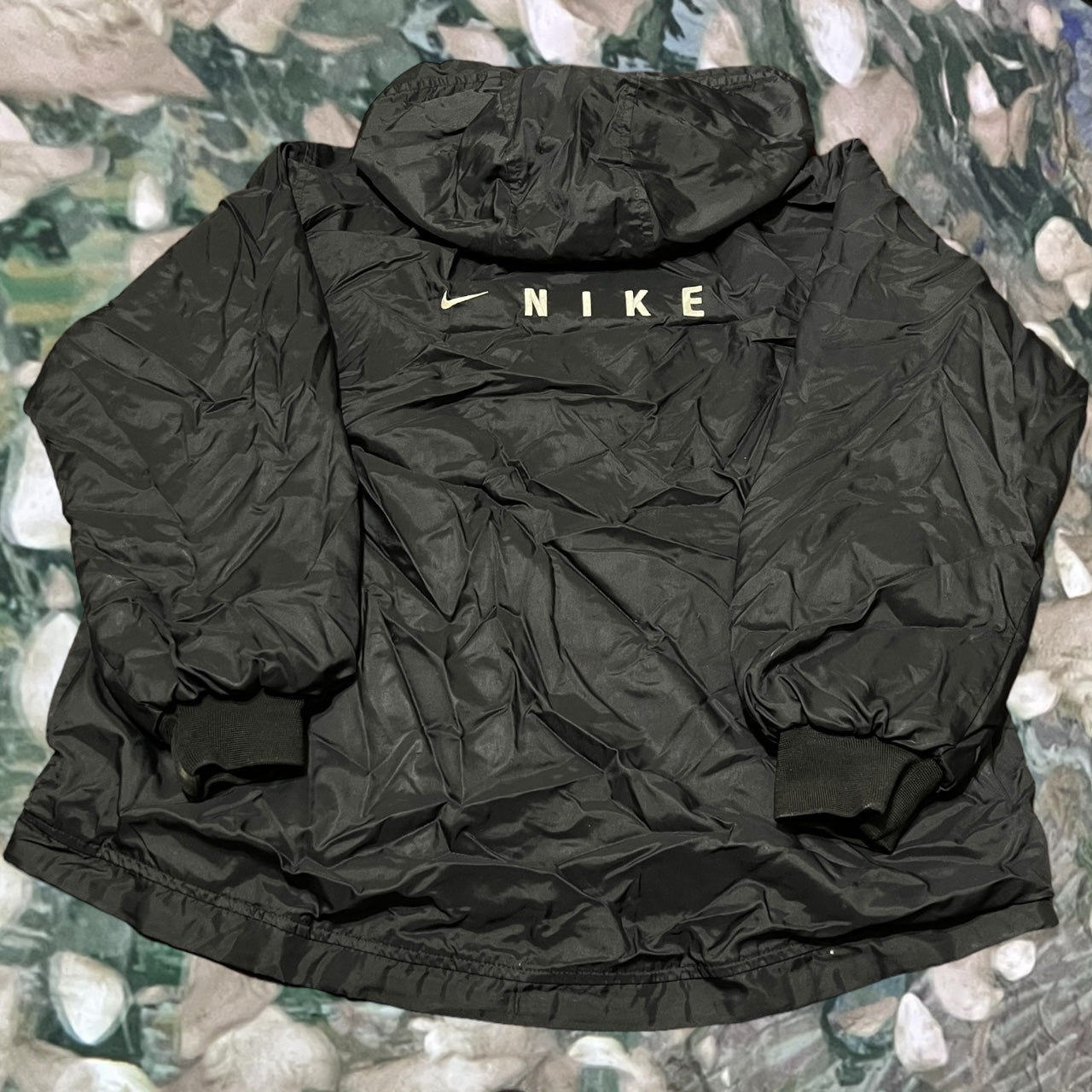 vinrage 90's nike windbreaker (medium)