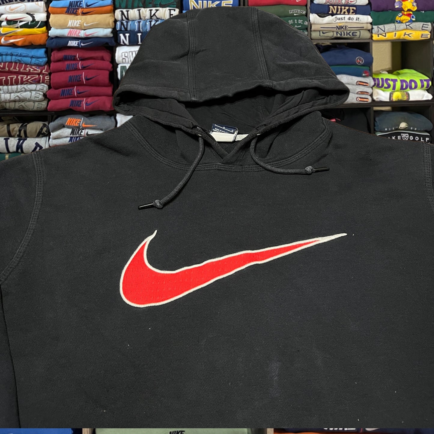 black nike hoodie (large)