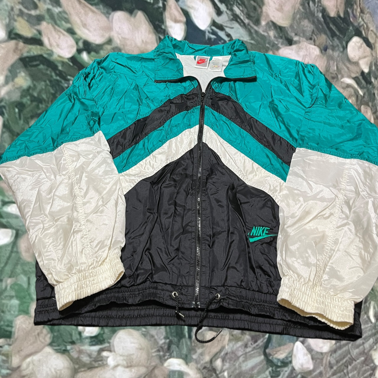 vinrage 90's nike windbreaker (large)