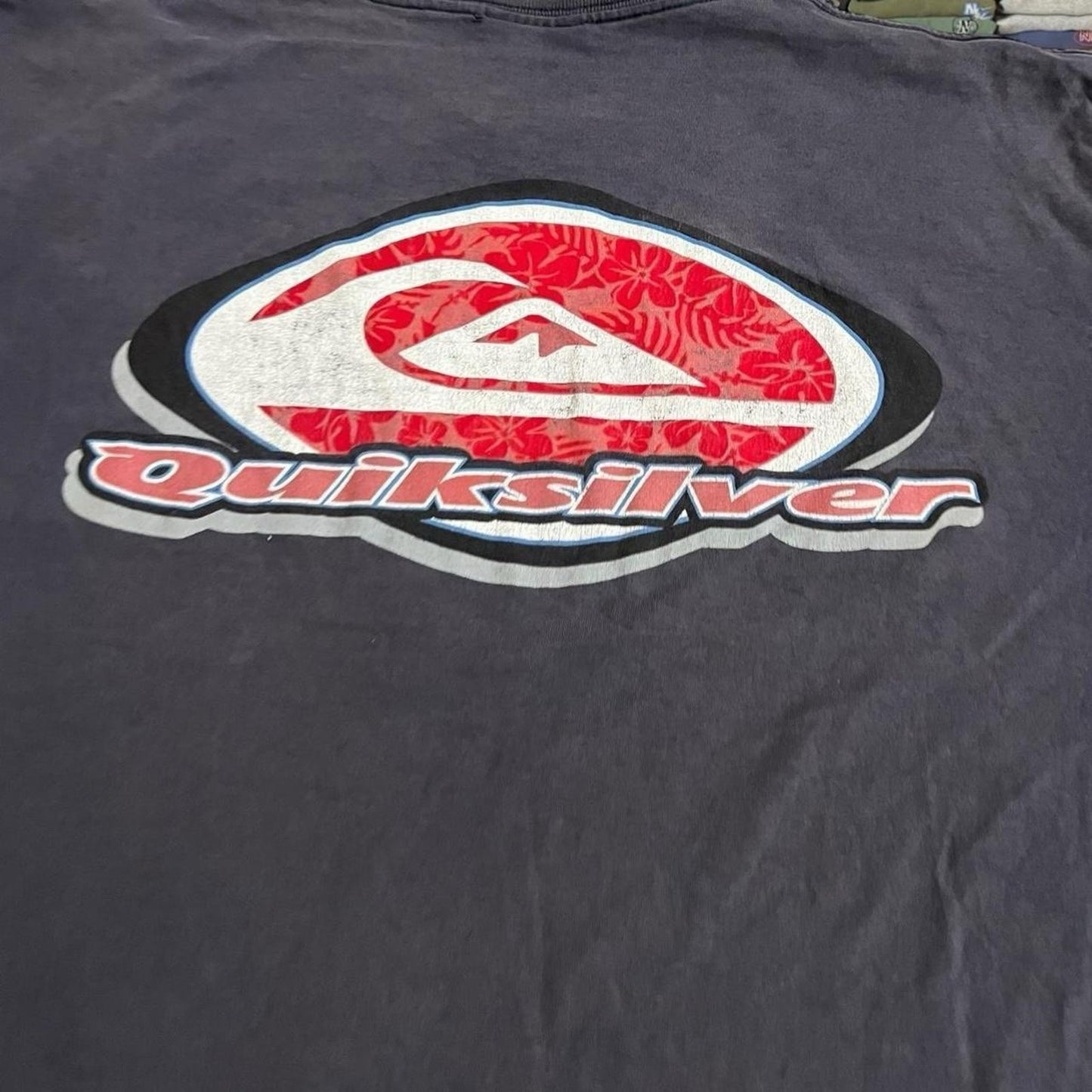 Vintage Y2K 2003 quiksilver Surf Sweater/Shirt