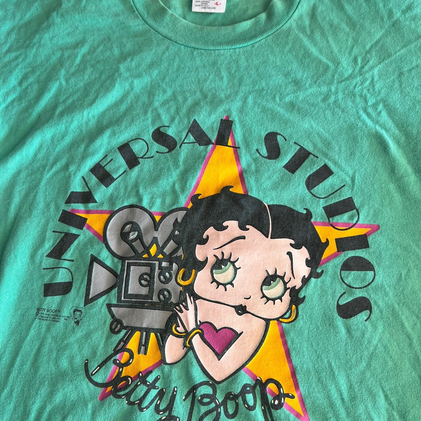 1996 Betty boop universal studio shirt ( large )