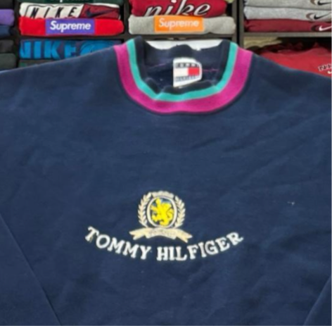 90s Tommy Hilfiger sweater