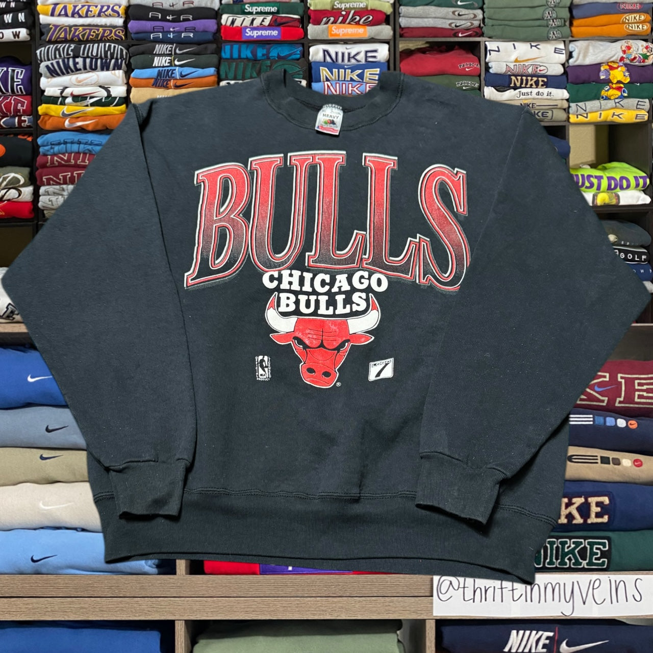 90s chicago bulls sweater (xlarge)