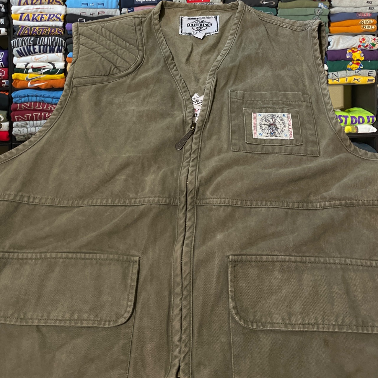 90s super rare Indiana jones looney tunes utility vest