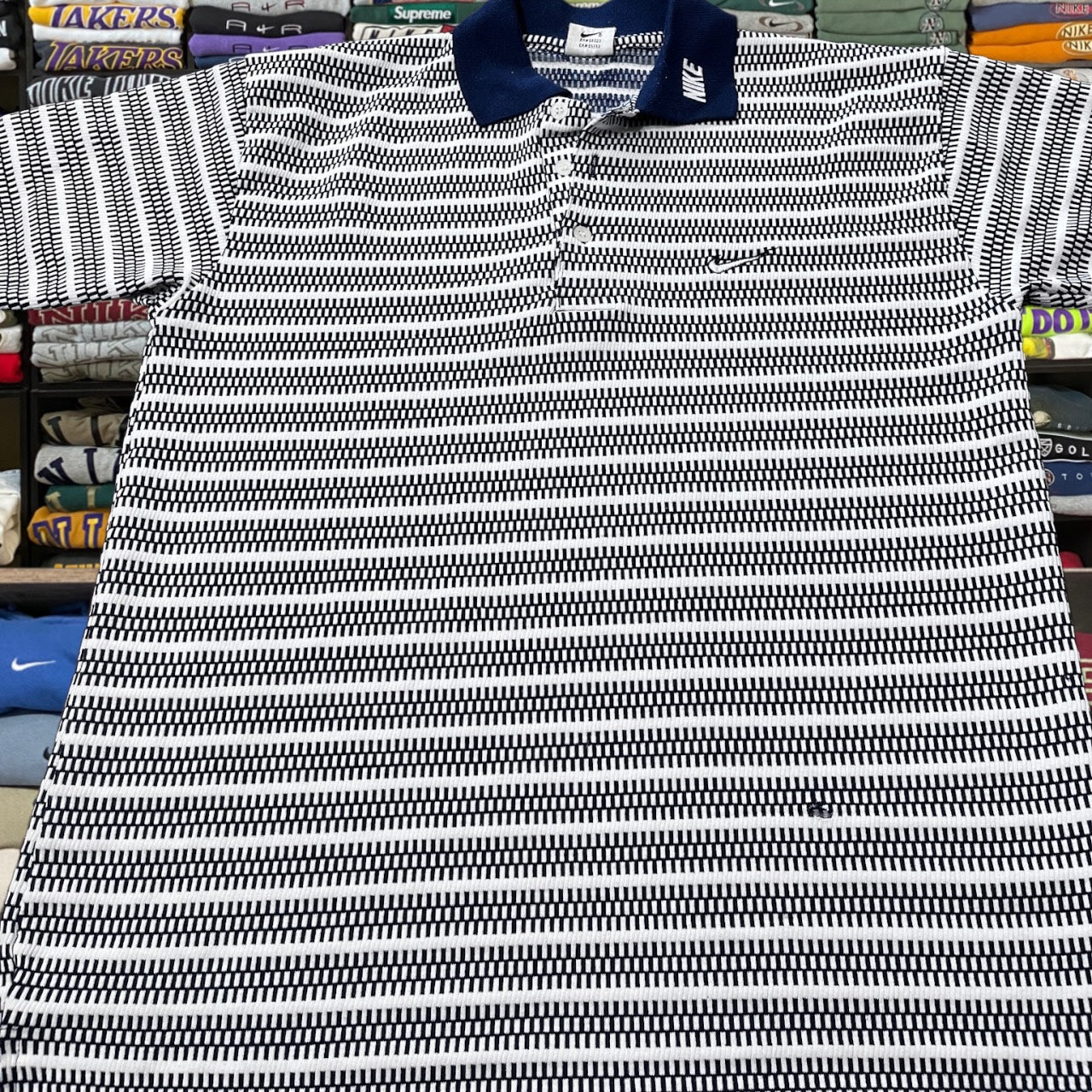 90s Nike collar shirt