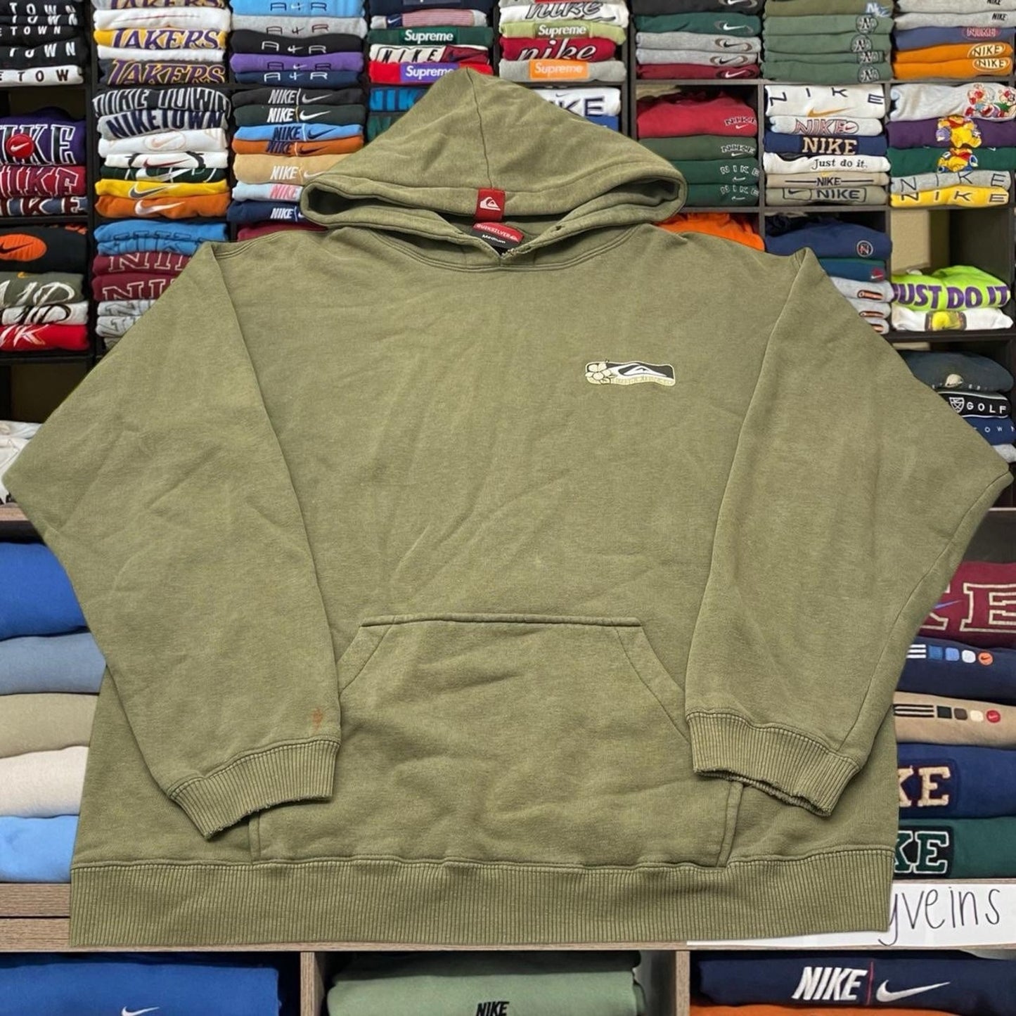 Vintage Y2K 2004 quiksilver Surf Sweater/Shirt