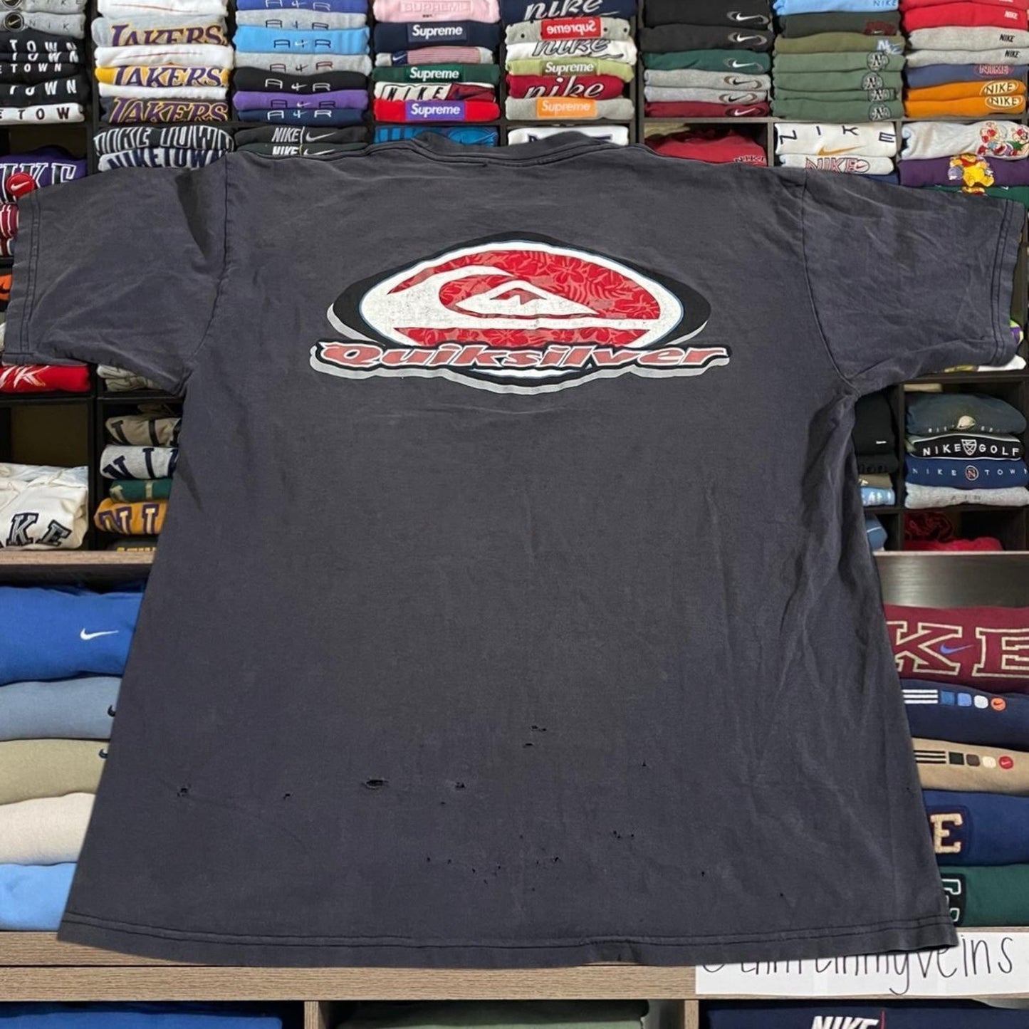 Vintage Y2K 2003 quiksilver Surf Sweater/Shirt