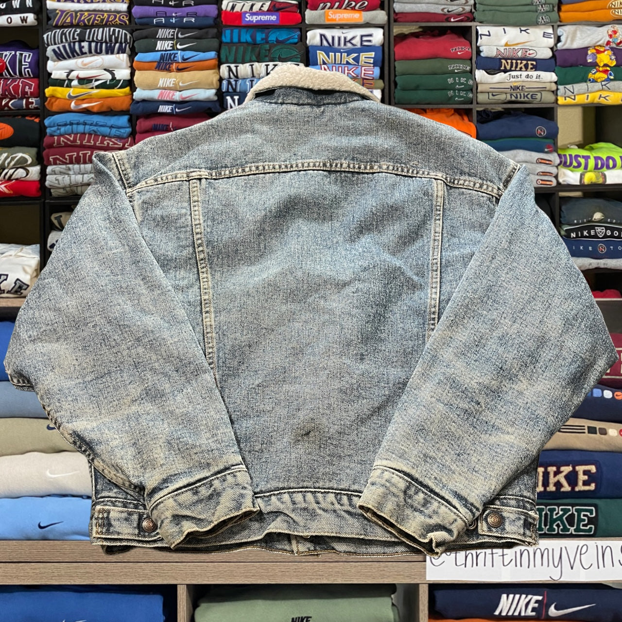 80s Levi’s denim jacket (medium)