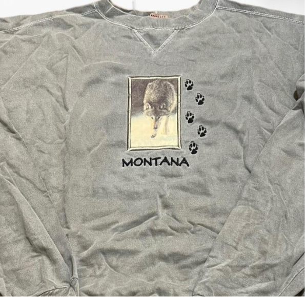 90s wolf nature sweater