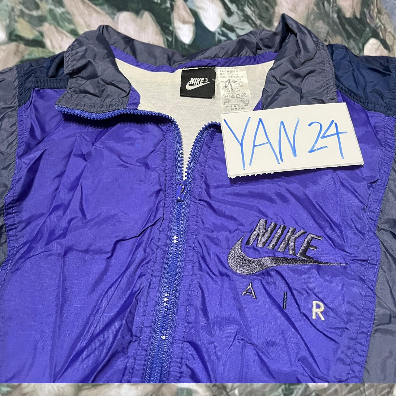 vinrage 90's nike windbreaker (large)