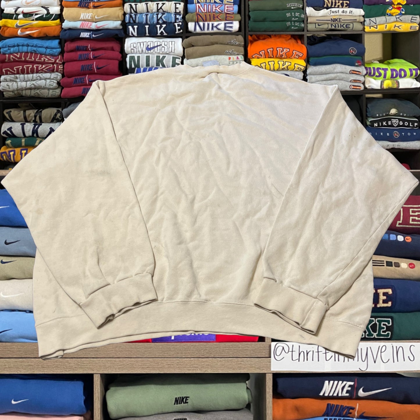 Y2K 2001 crème Nike sweater