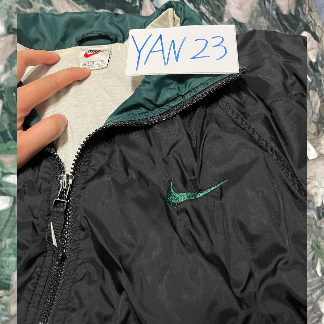 vinrage 90's nike windbreaker (small)
