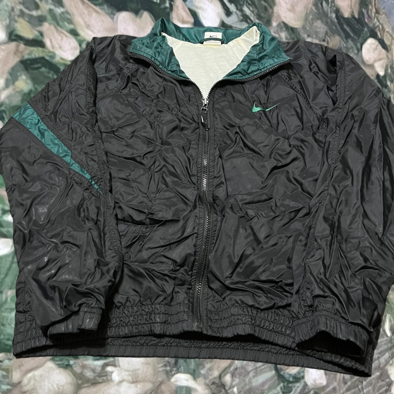 vinrage 90's nike windbreaker (small)