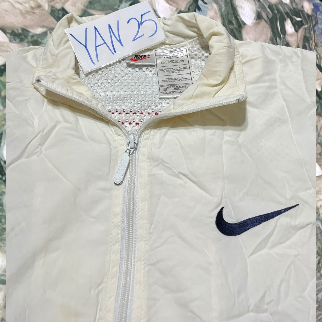 vinrage 90's nike windbreaker (small)