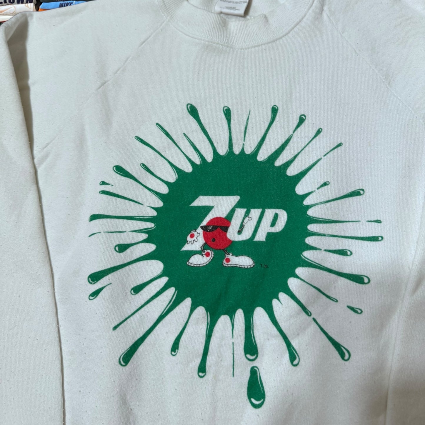 90s 7up sweater