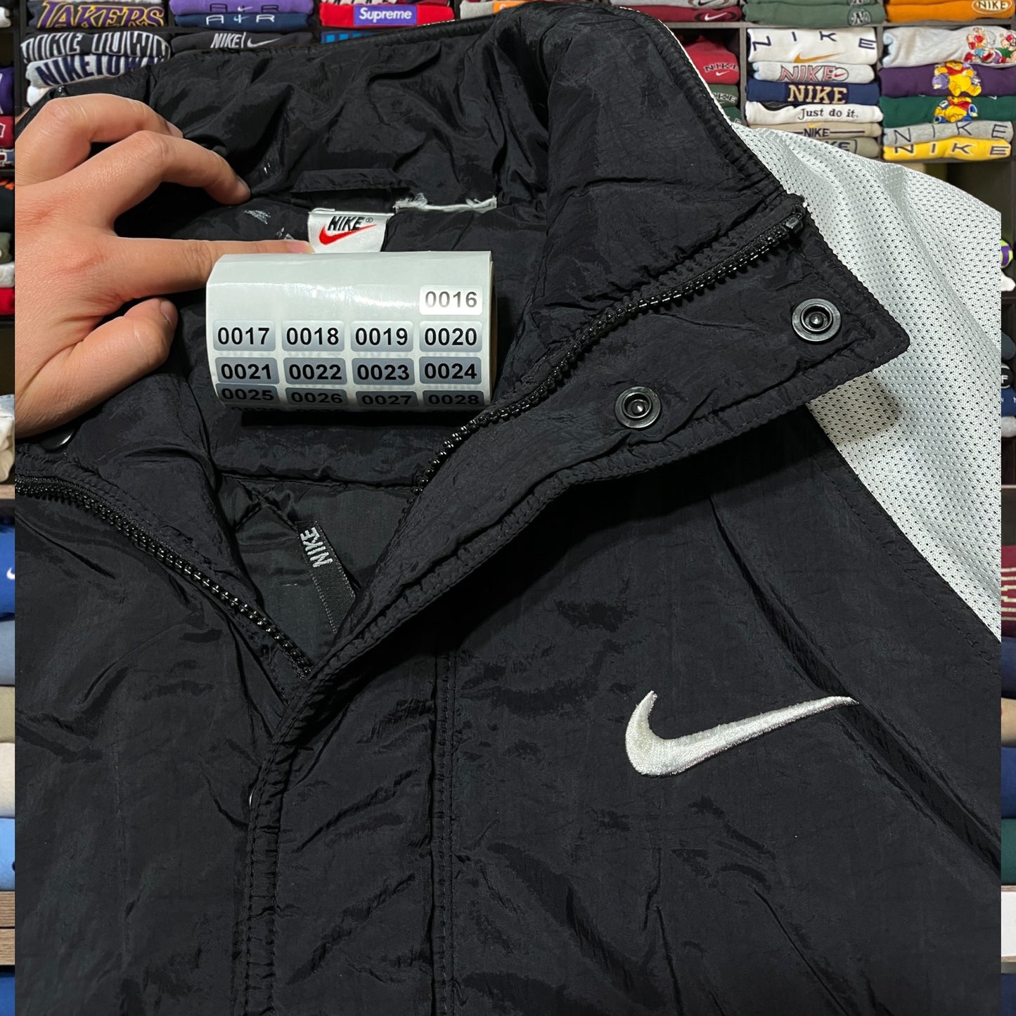 vintage 90s nike puffer jacket