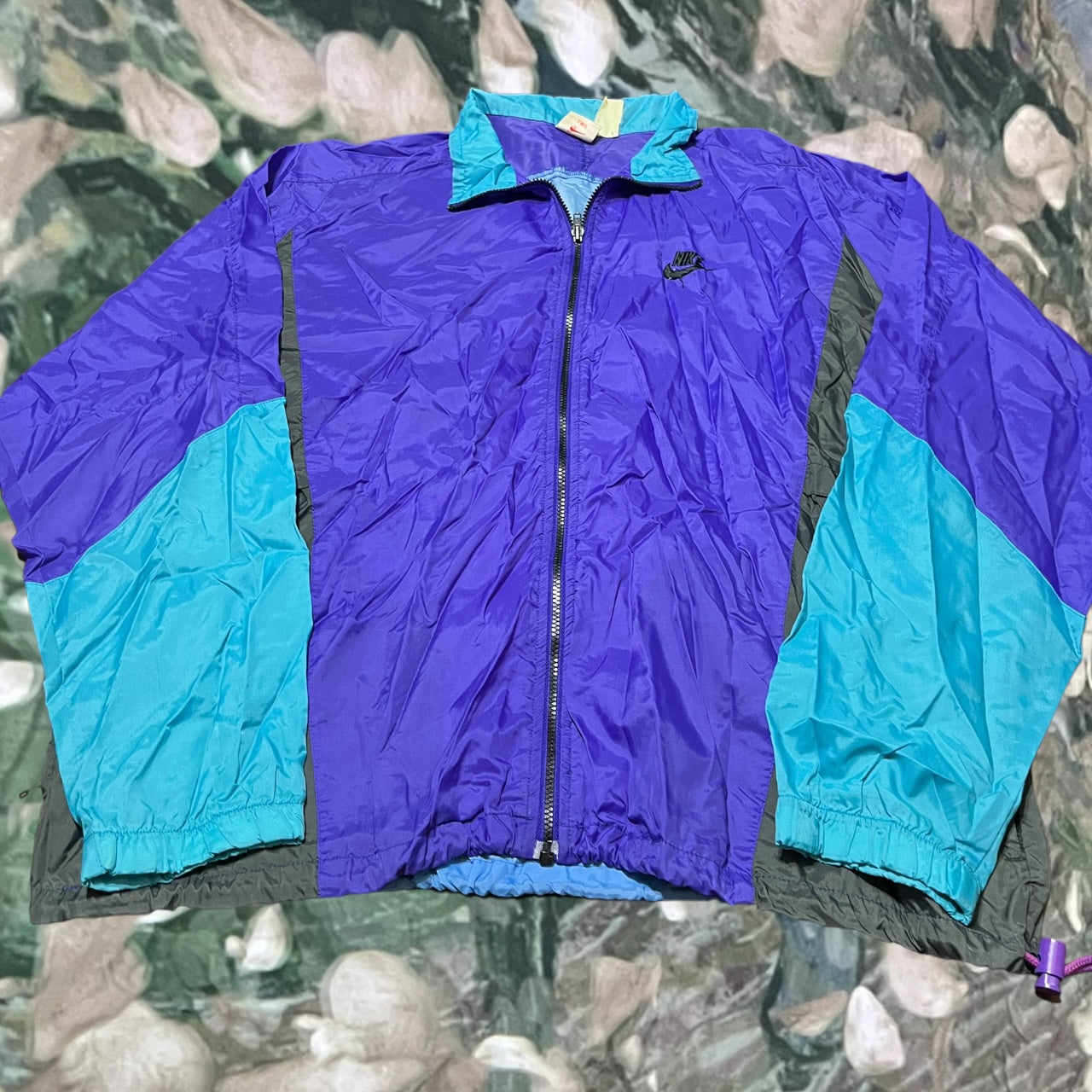 vinrage 90's nike windbreaker (xlarge)