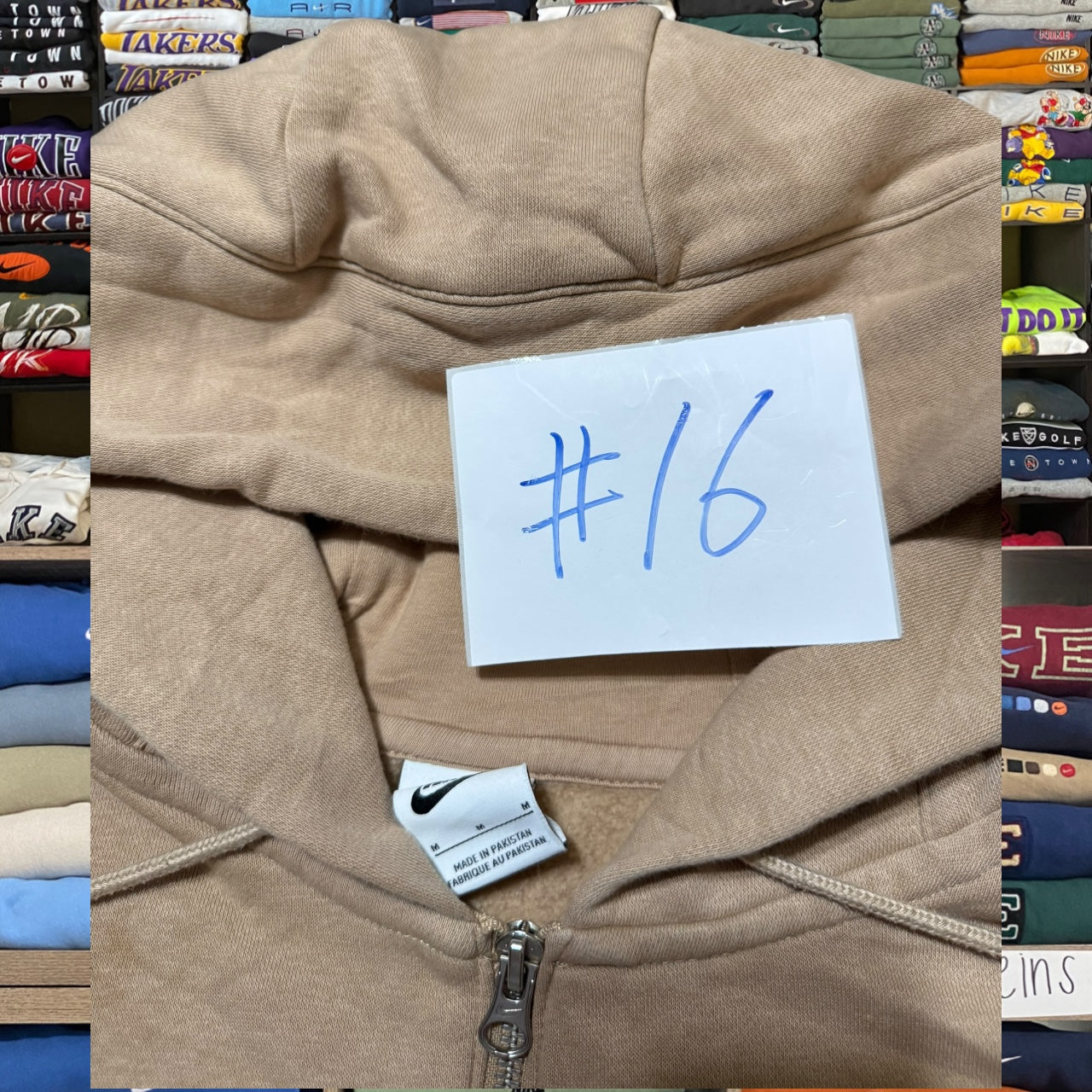 y2k brown nike hoodie (Medium)