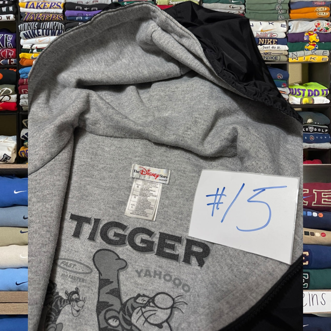90s tigger puffer jacket (Large)