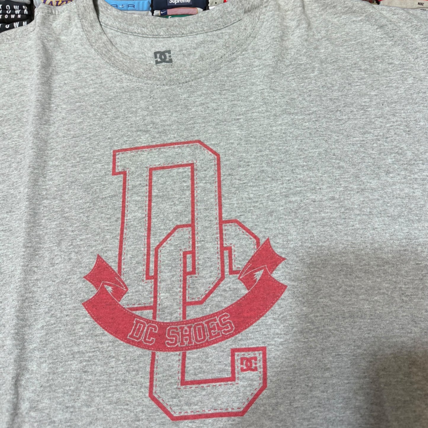 Y2K dc shoes grey shirt