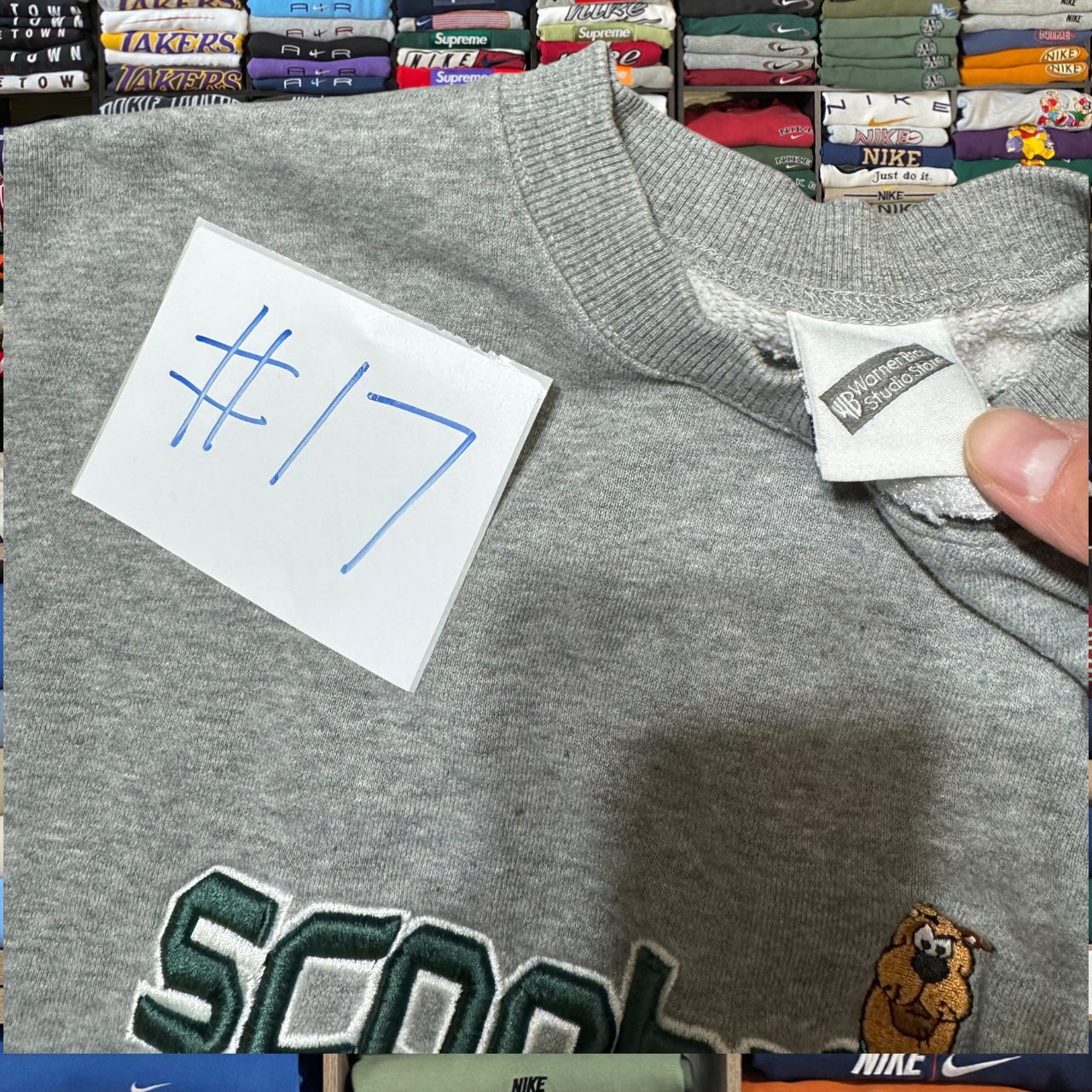 90s scooby doo sweatshirt (Large)