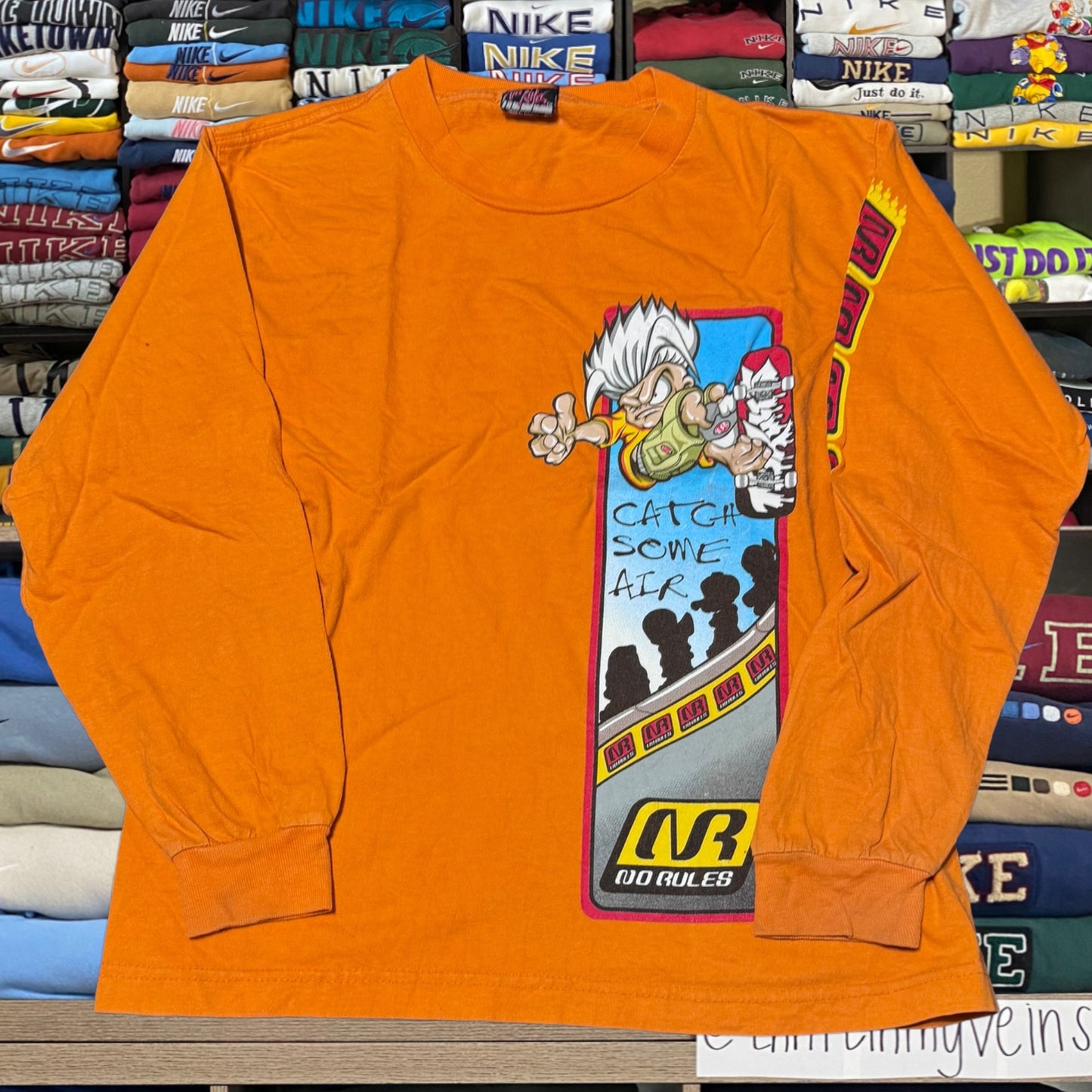 Y2K no fear skater shirt