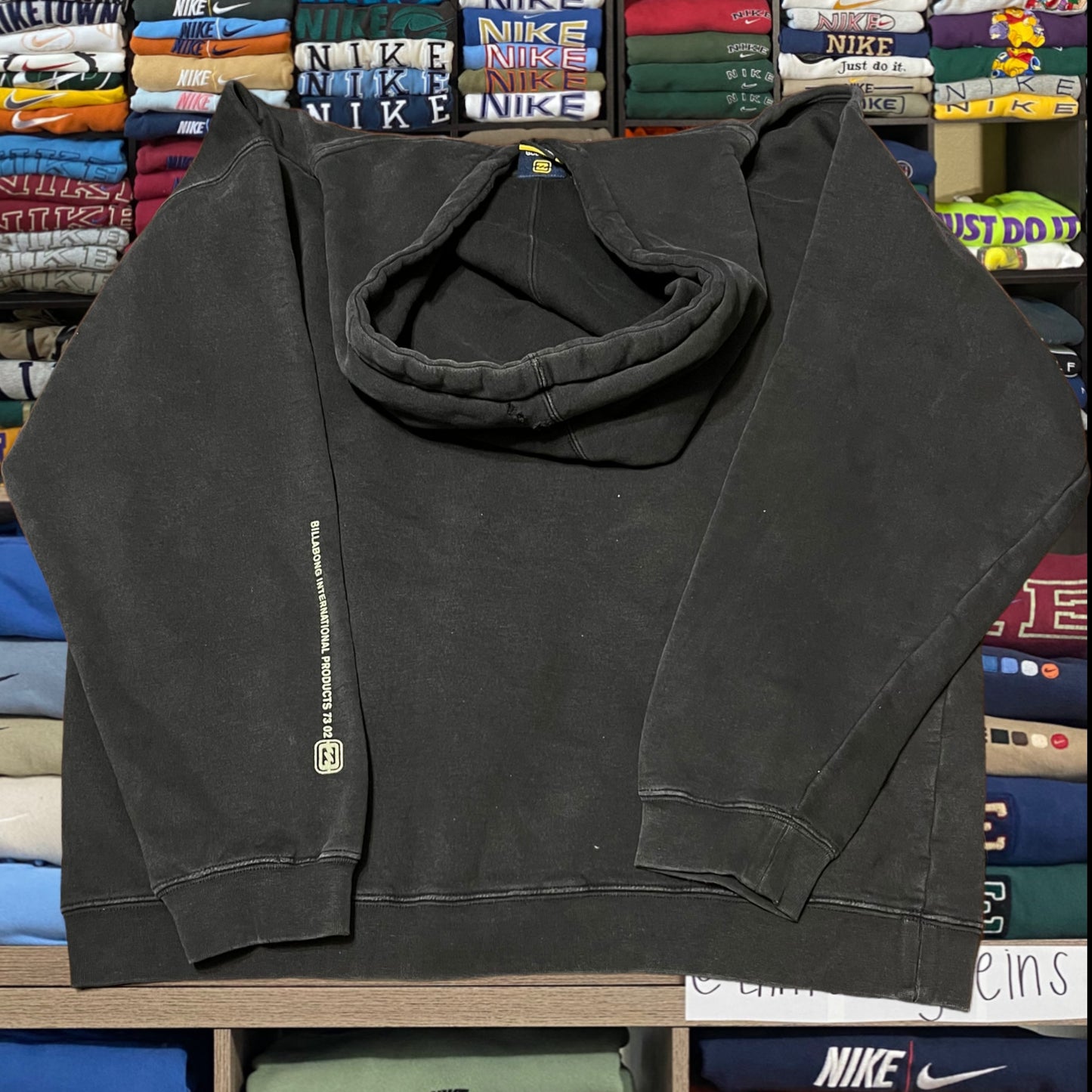 Y2K skater 2003 billabong hoodie