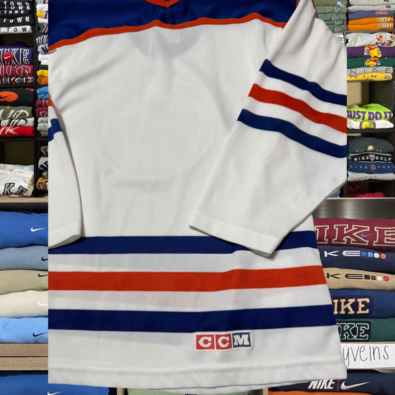 Oilers hockey jersey (medium)