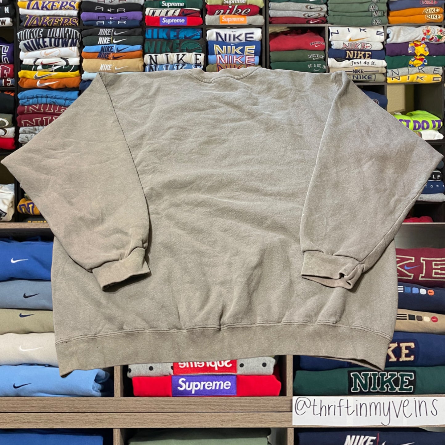 90s mocha Nike embroidered logo sweater