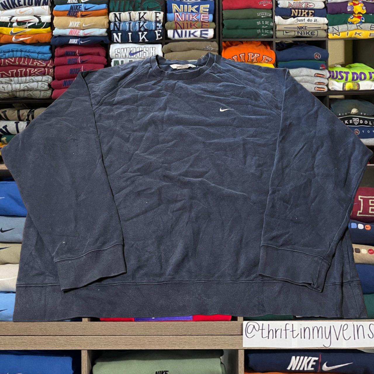 Y2K 2004 Nike navy blue crewneck