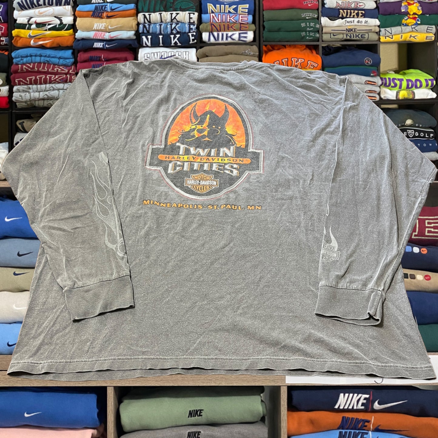 Y2K 2002 Harley Davidson biker flame eagle shirt