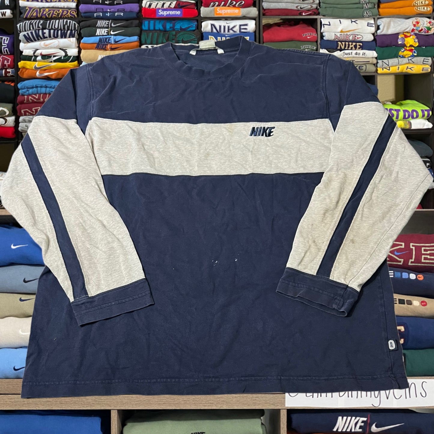 Y2K 2004 Nike sweater long sleeve