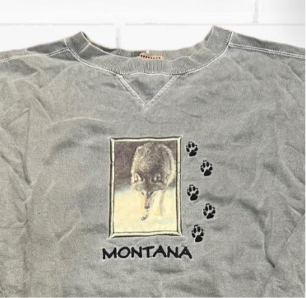 90s wolf nature sweater