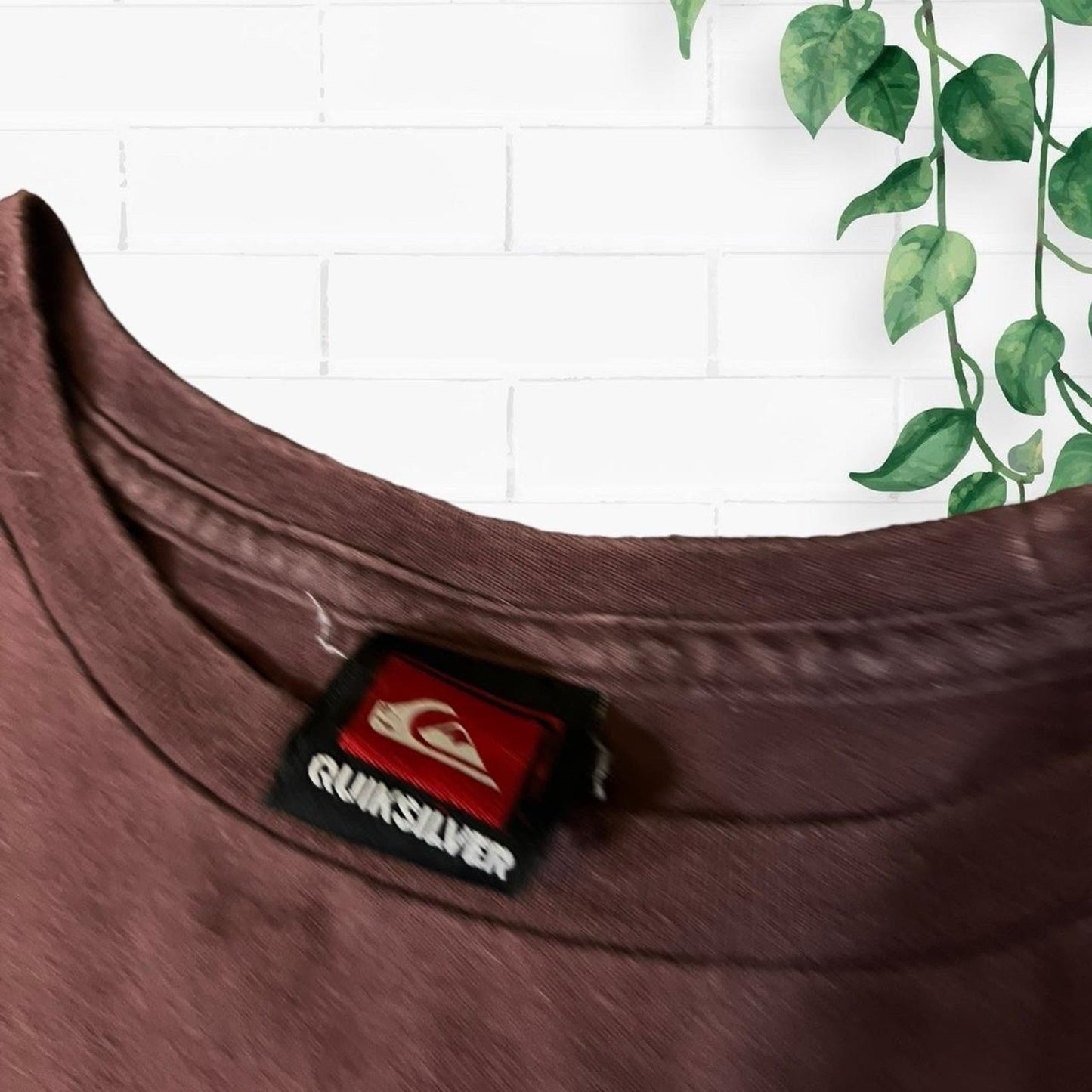 Vintage Y2K quiksilver Surf Sweater/Shirt