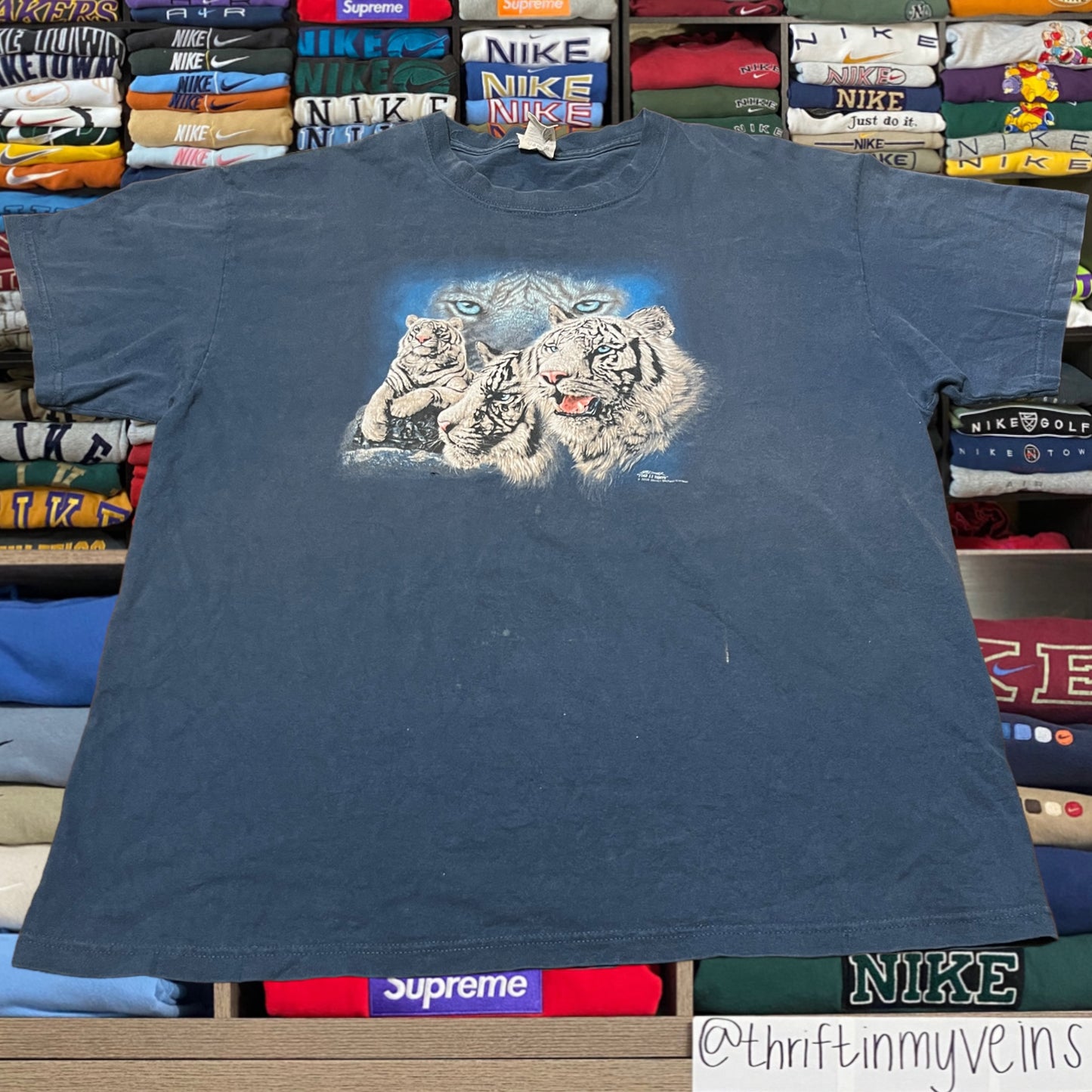 Vtg 90s tiger nature shirt