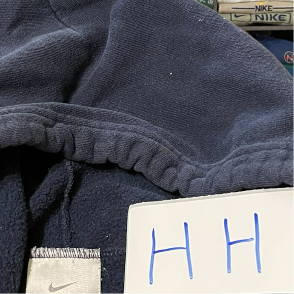 Y2K  center swoosh Nike navy blue