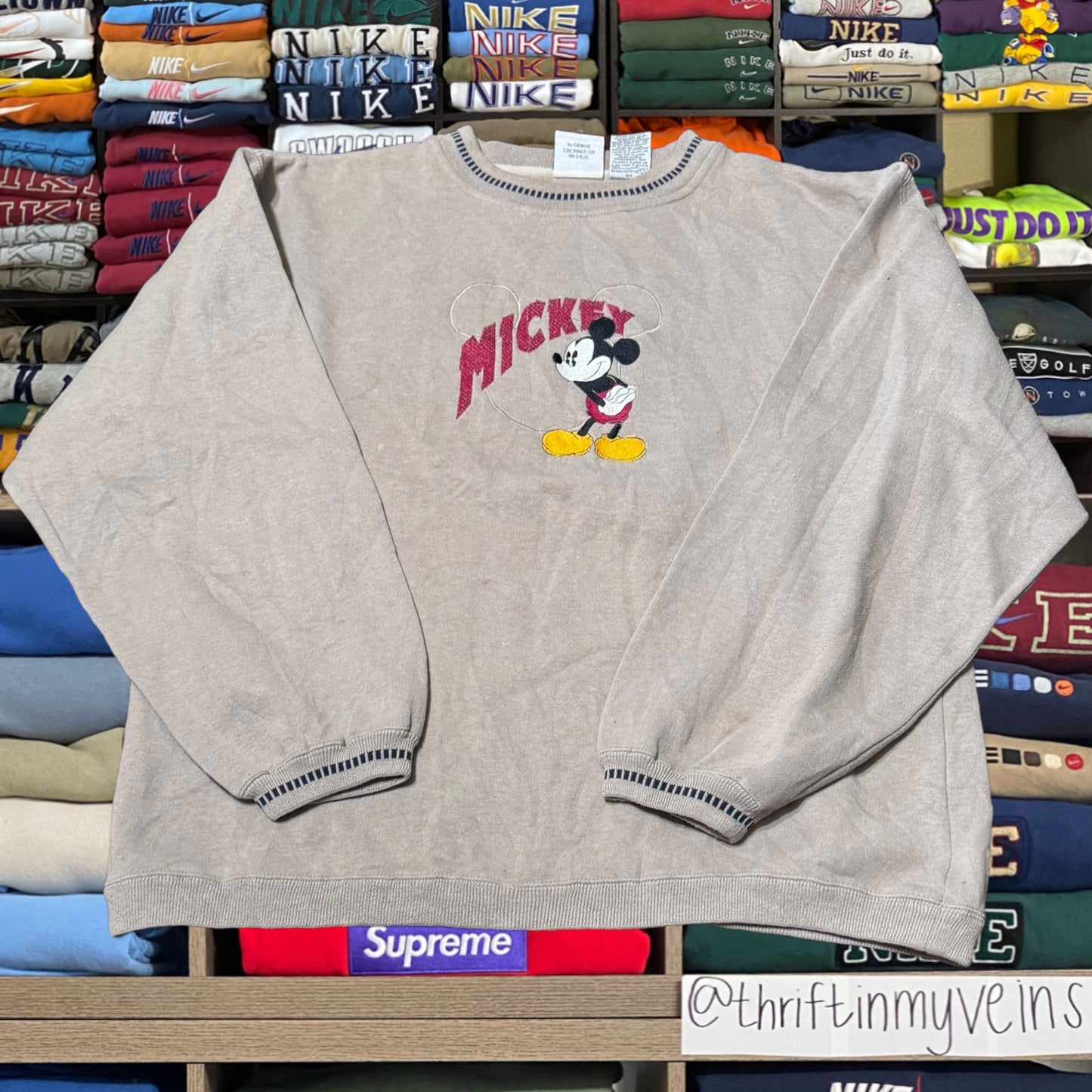 90s Mickey Mouse special edition sweater