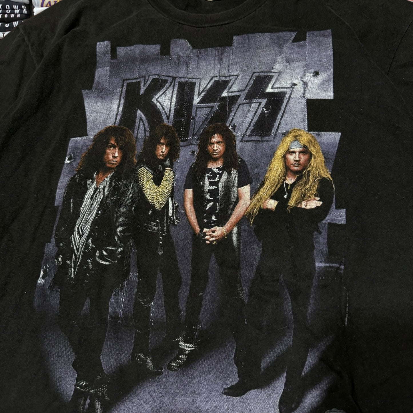 90s kiss band tour tee