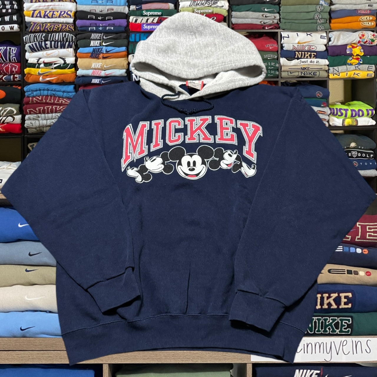 90s Mickey Mouse Disney hoodie (large)
