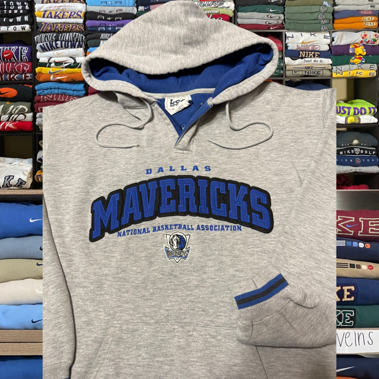 y2k dallas mavericks hoodie (Large)